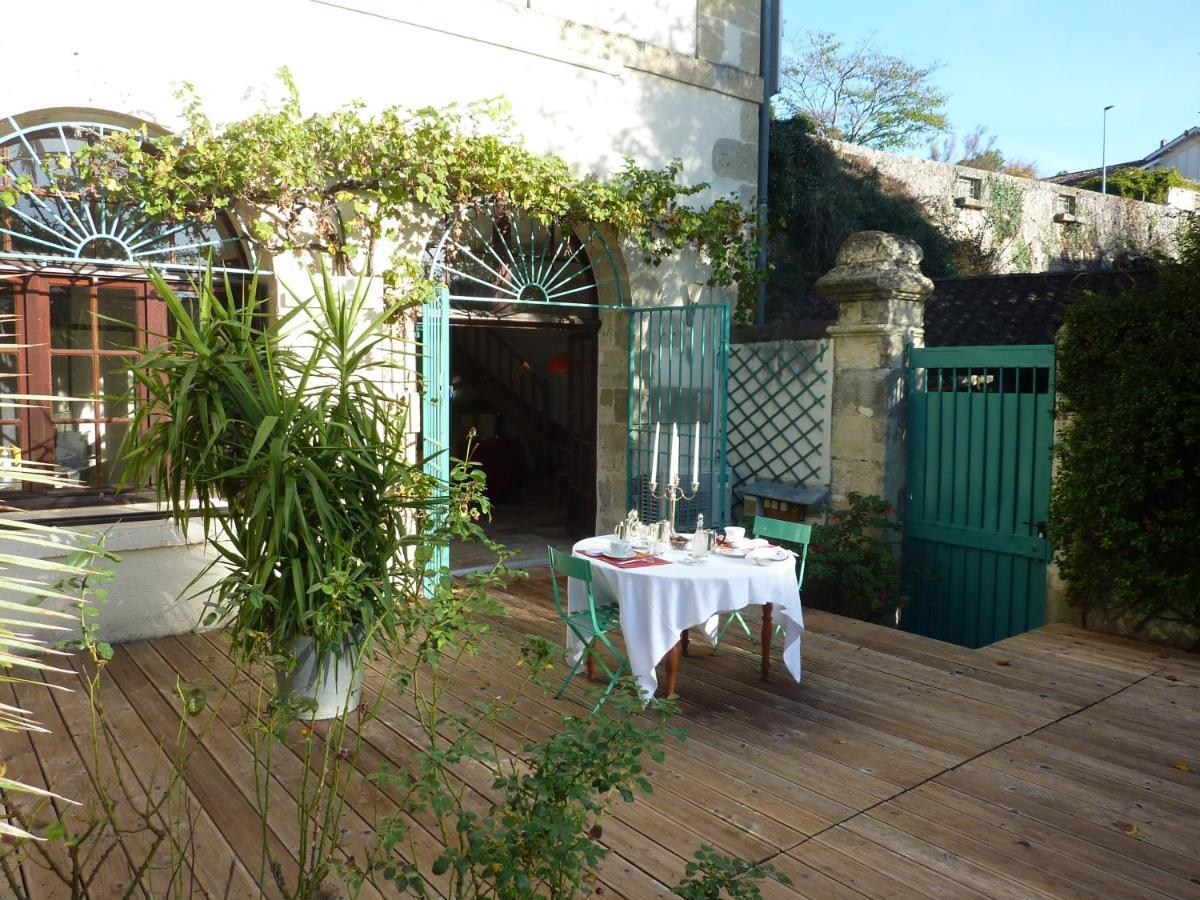 Beaux Chenes Bed and Breakfast Nérac Exteriör bild