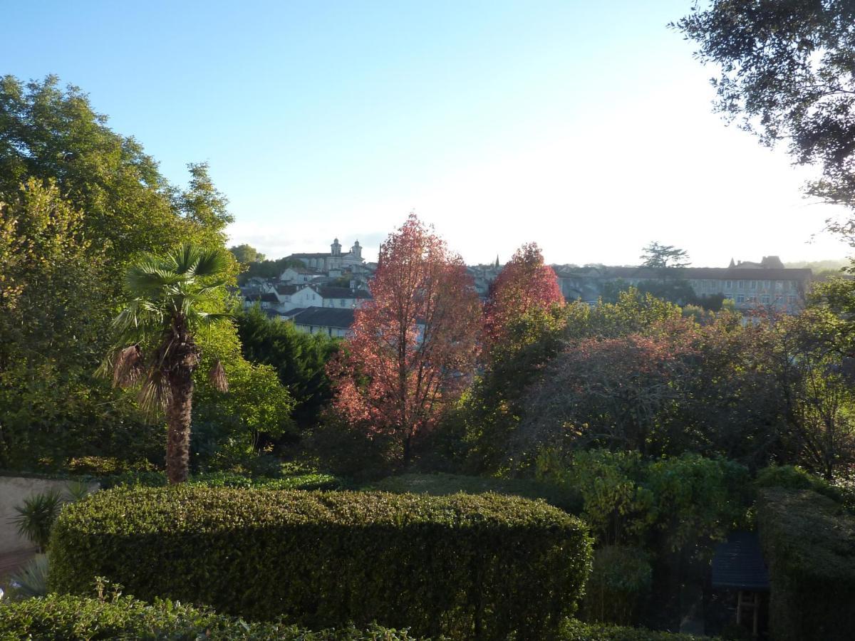Beaux Chenes Bed and Breakfast Nérac Exteriör bild