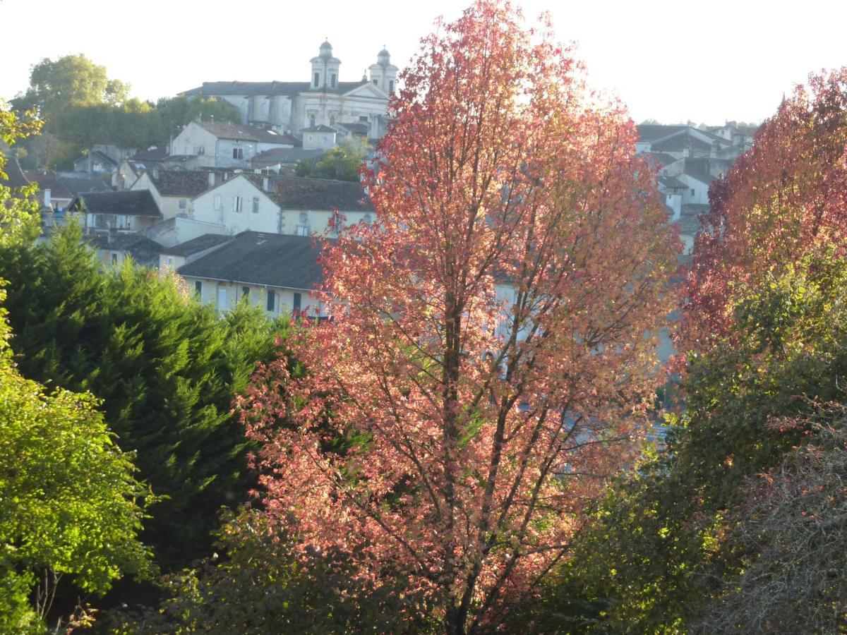 Beaux Chenes Bed and Breakfast Nérac Exteriör bild