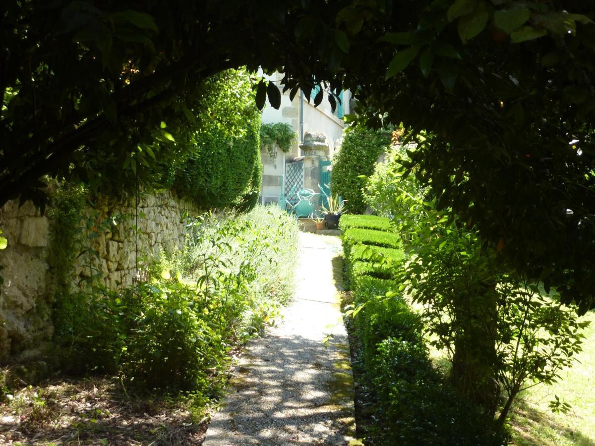 Beaux Chenes Bed and Breakfast Nérac Exteriör bild